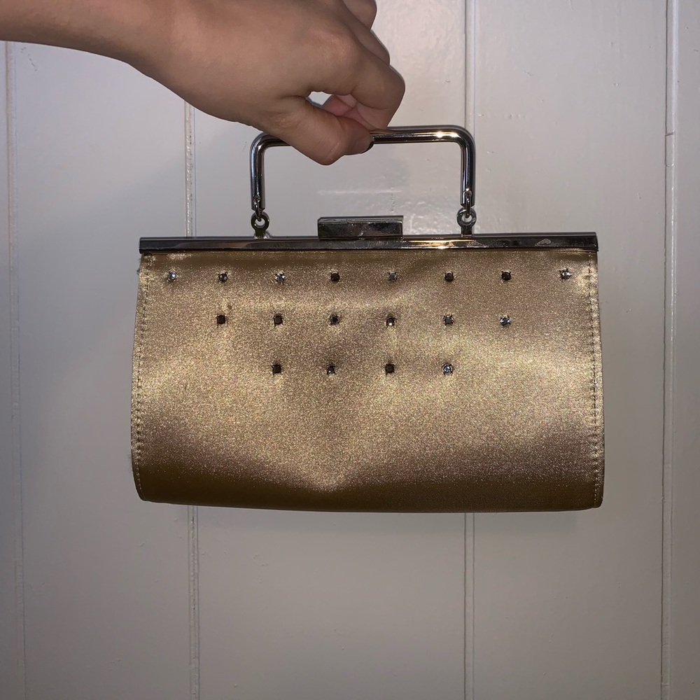💛Liz Claiborne golden purse 💛